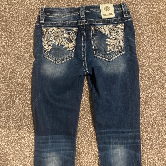 BEAUTIFULLY EMBELLISHED MISS ME mid rise ankle skinny 26x27 - Picture 2 of 7